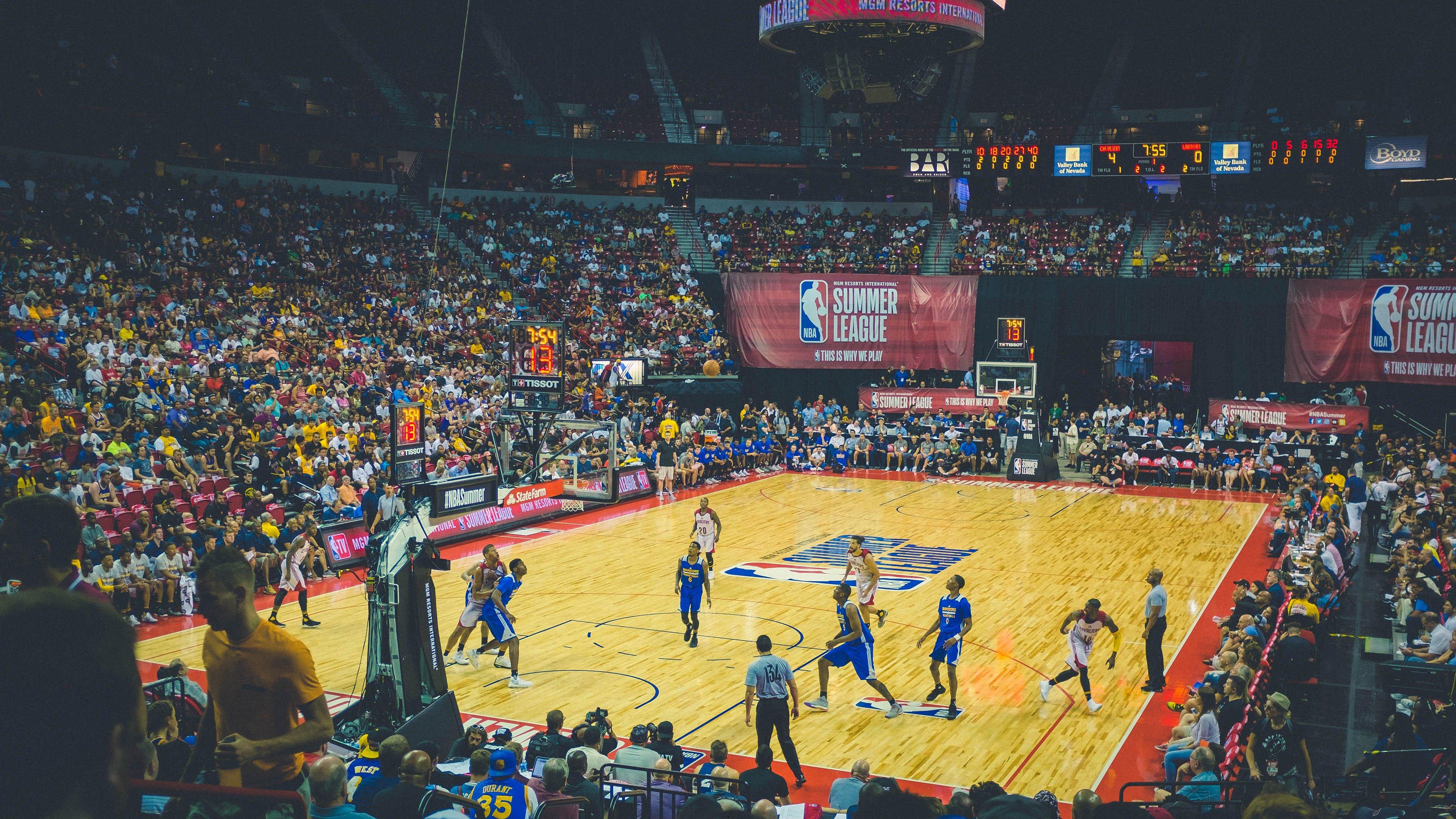 绿茵法官的巅峰对决，主裁镜头下的德国国家德比全记录