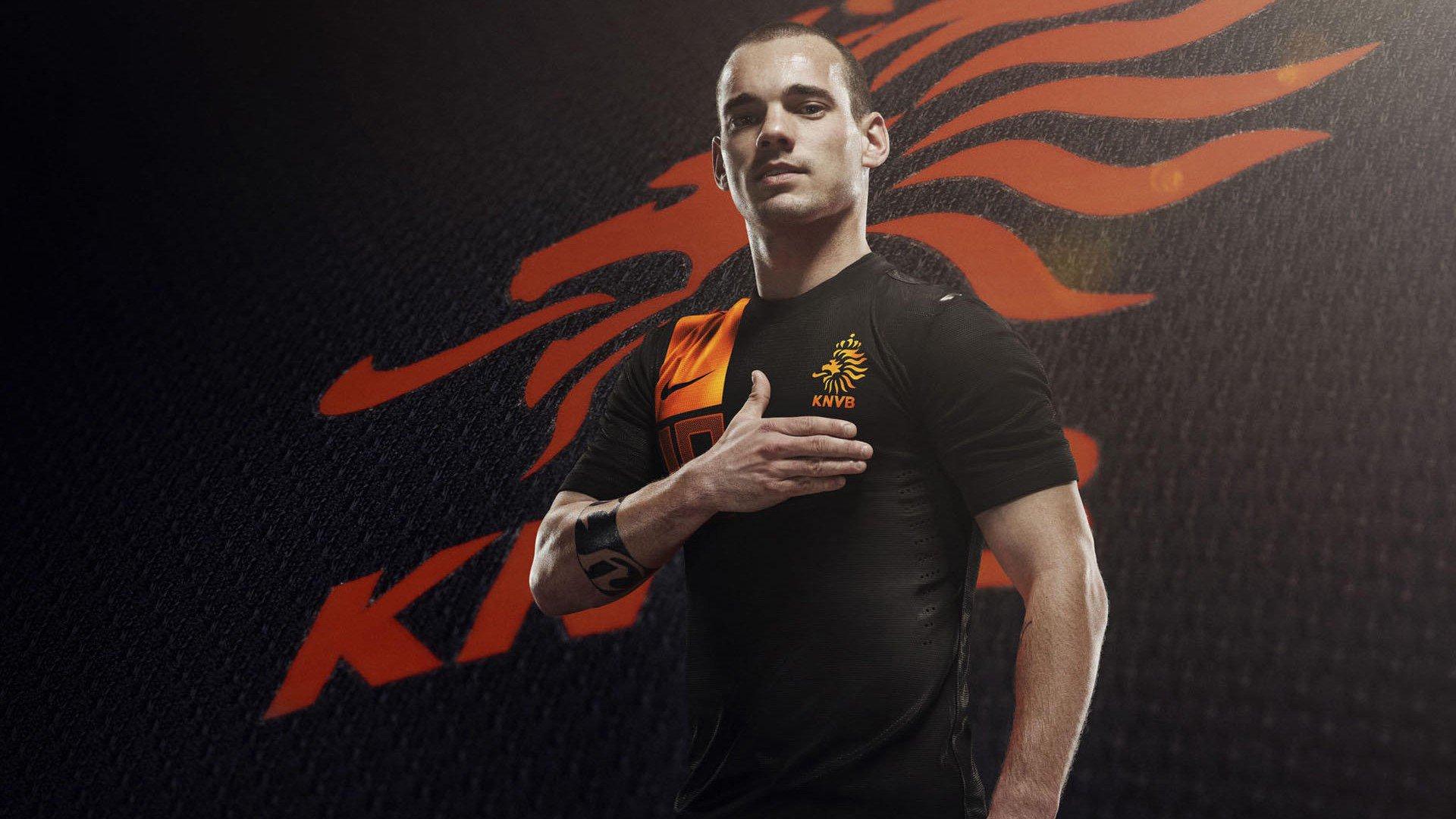 麦卡利斯特辟谣皇马转会传闻，安菲尔德是我心所属，无需他谈