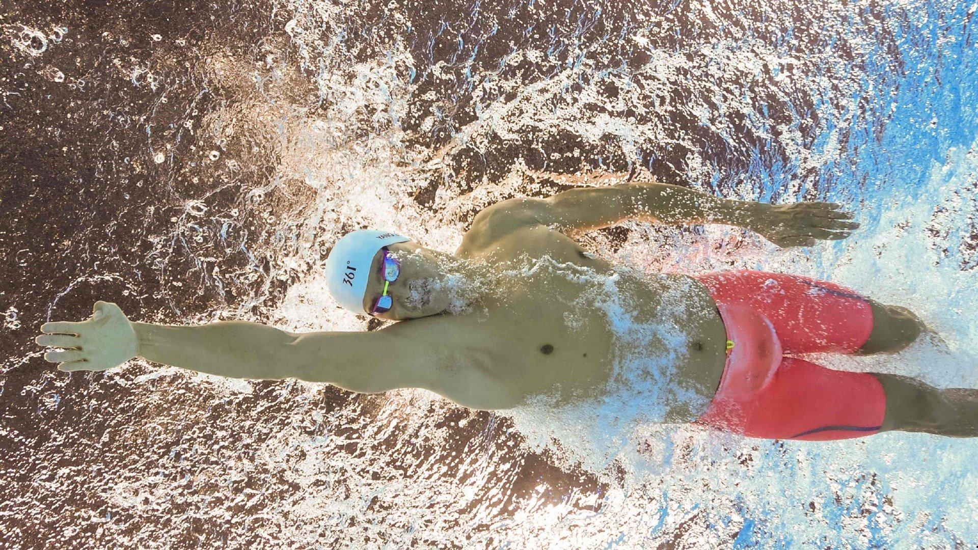 高芙与勒布朗·詹姆斯共举奥运旗帜 坦言传奇魅力点燃开幕式激情