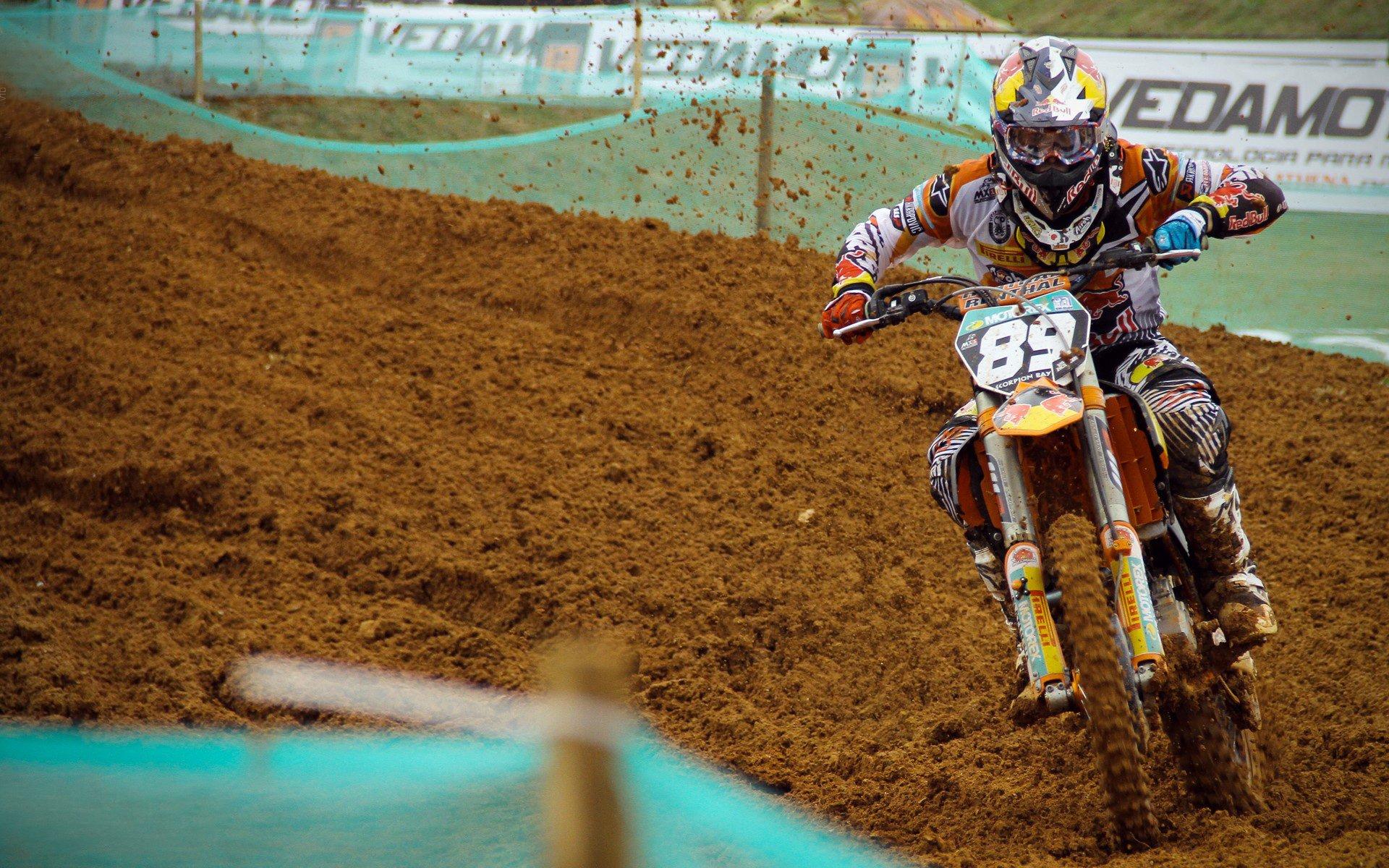 前国安主帅李章洙重返工体观战，球迷高呼铁帅归来点燃京滇之战